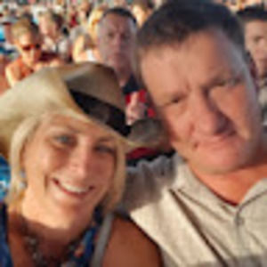 Meet your Posher, Angie